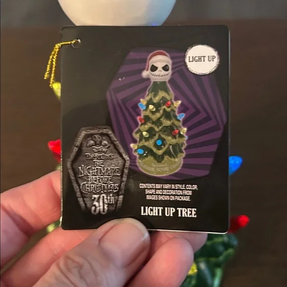 Nightmare Before Christmas LED light up ceramic Christmas tree - Picture 7 of 8